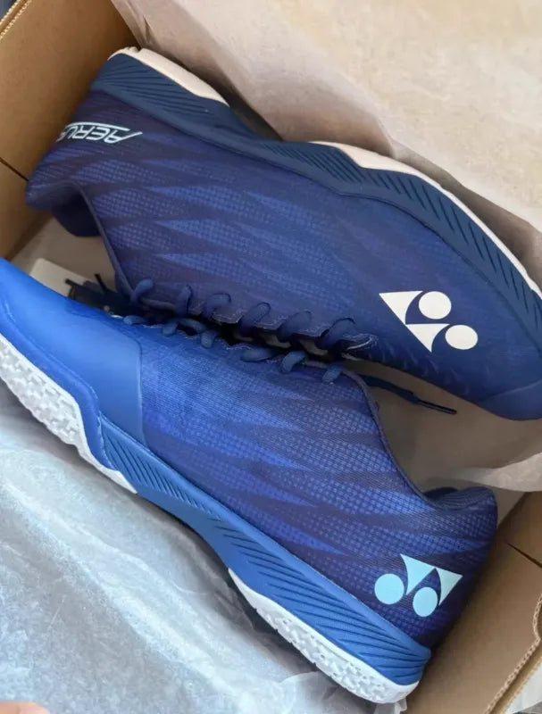 Yonex Power Cushion Aerusz navy blue