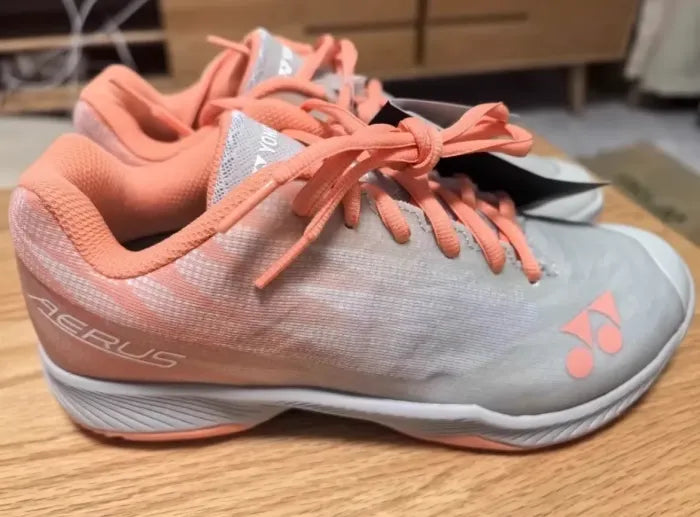 Yonex Aerusz2 women coral