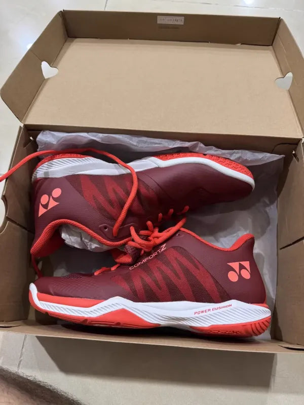 Yonex power Cushion comfort z ( dark red ) clearance price